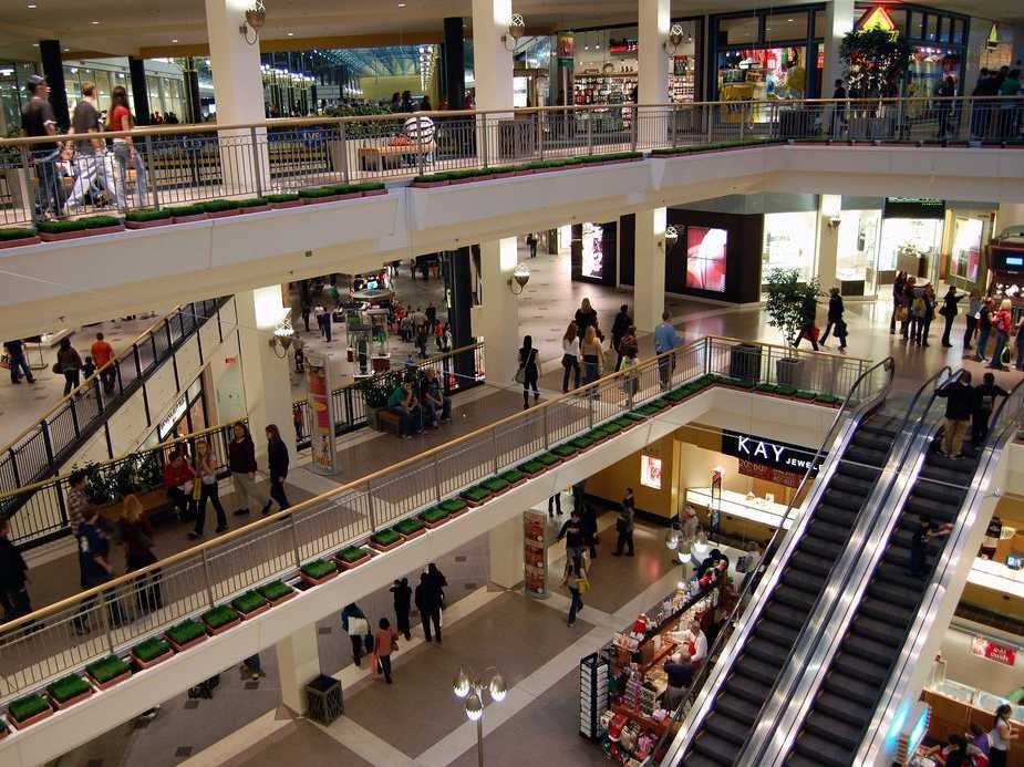 1shopping at mall 2