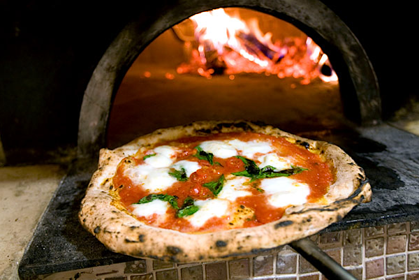 Pizza-Napoletana2